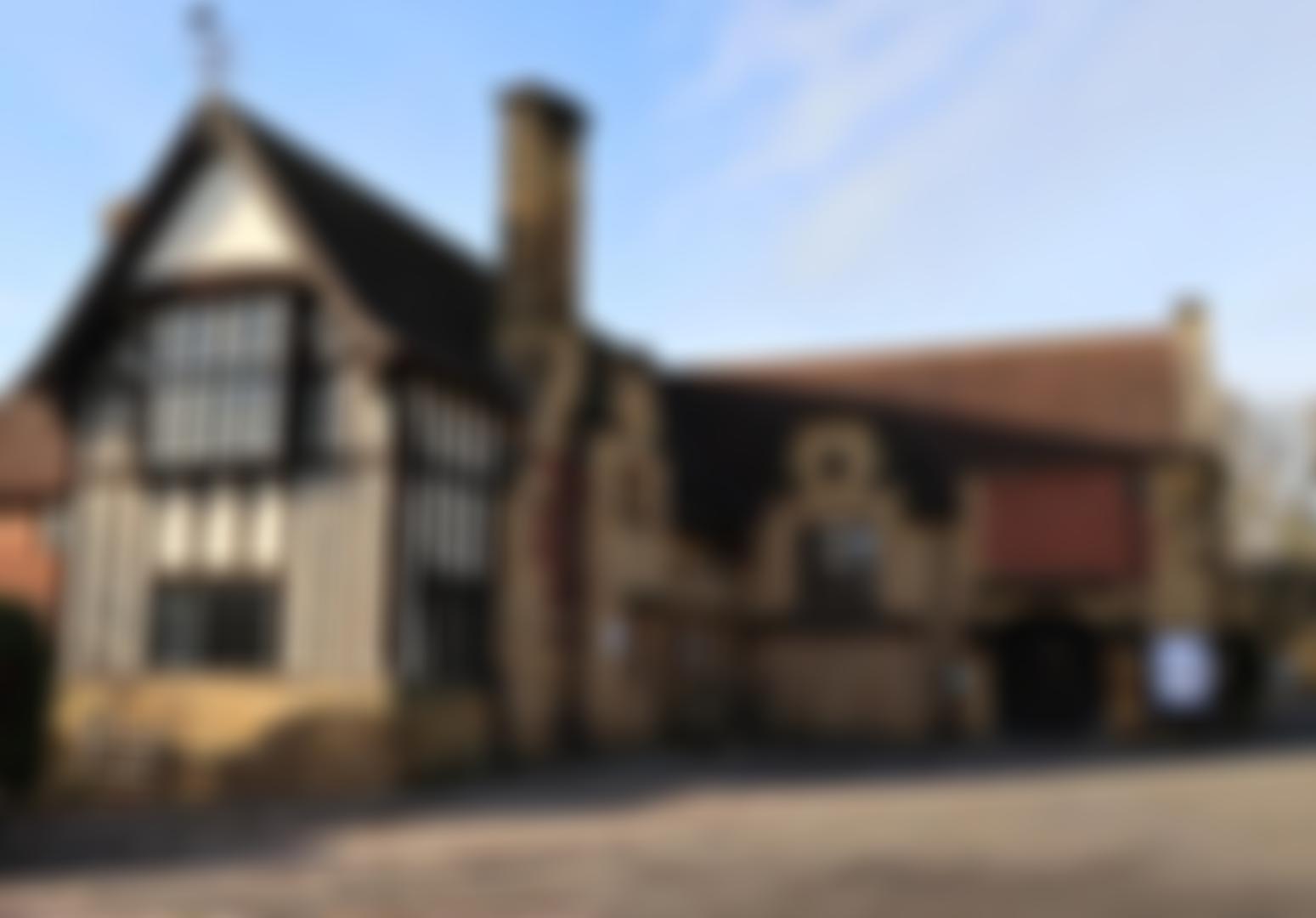 Arnold Hills Hall | Charici